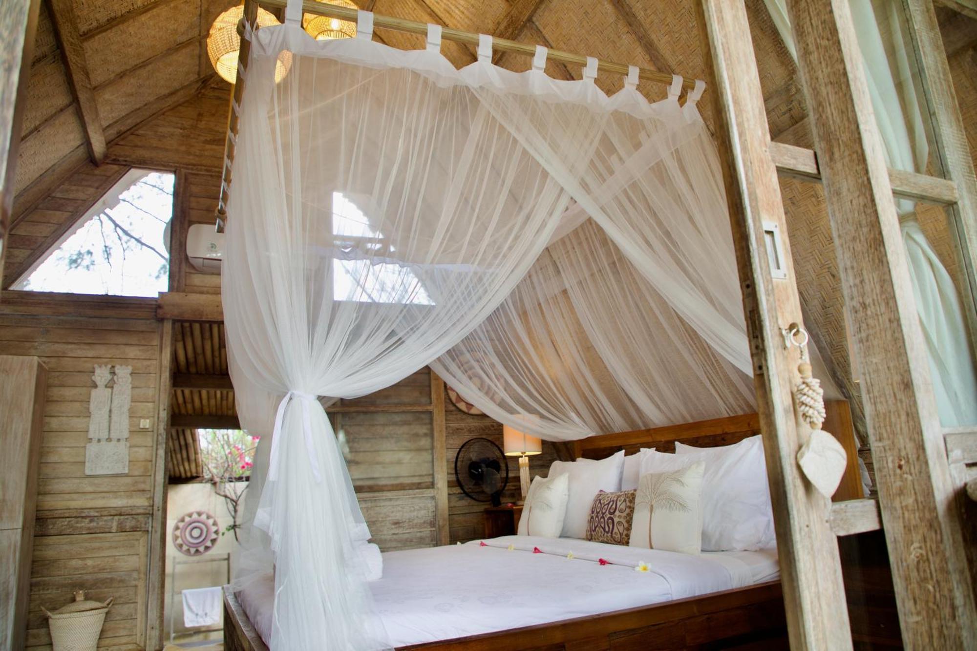 Villa Sunset Beach Gili Trawangan Buitenkant foto