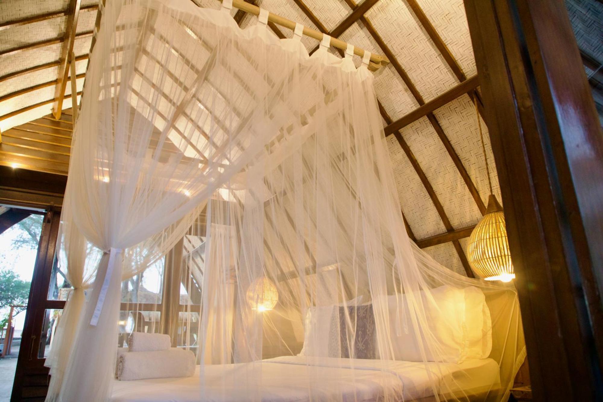 Villa Sunset Beach Gili Trawangan Buitenkant foto