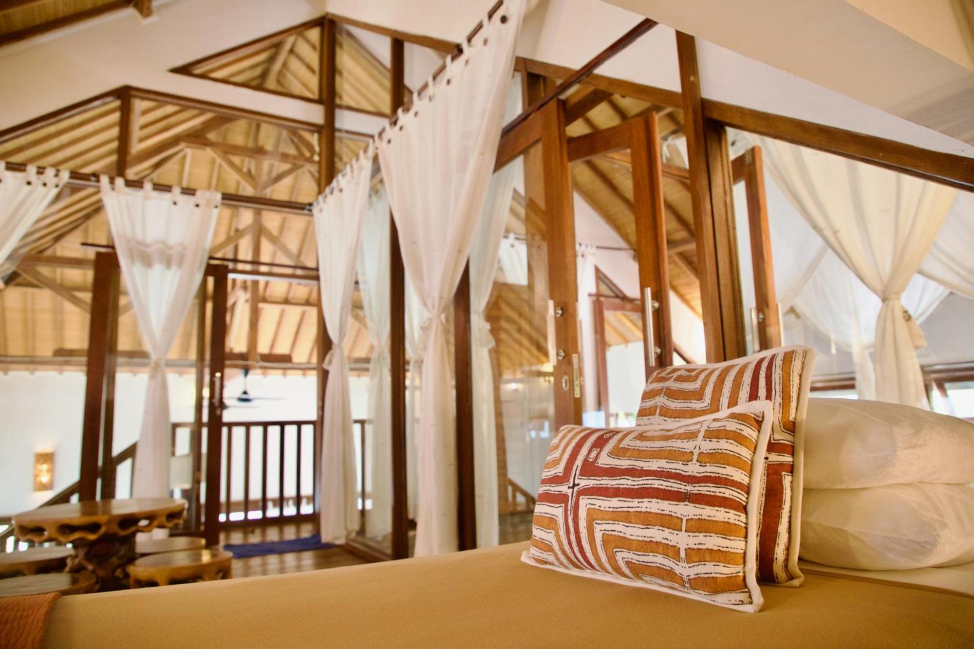 Villa Sunset Beach Gili Trawangan Buitenkant foto